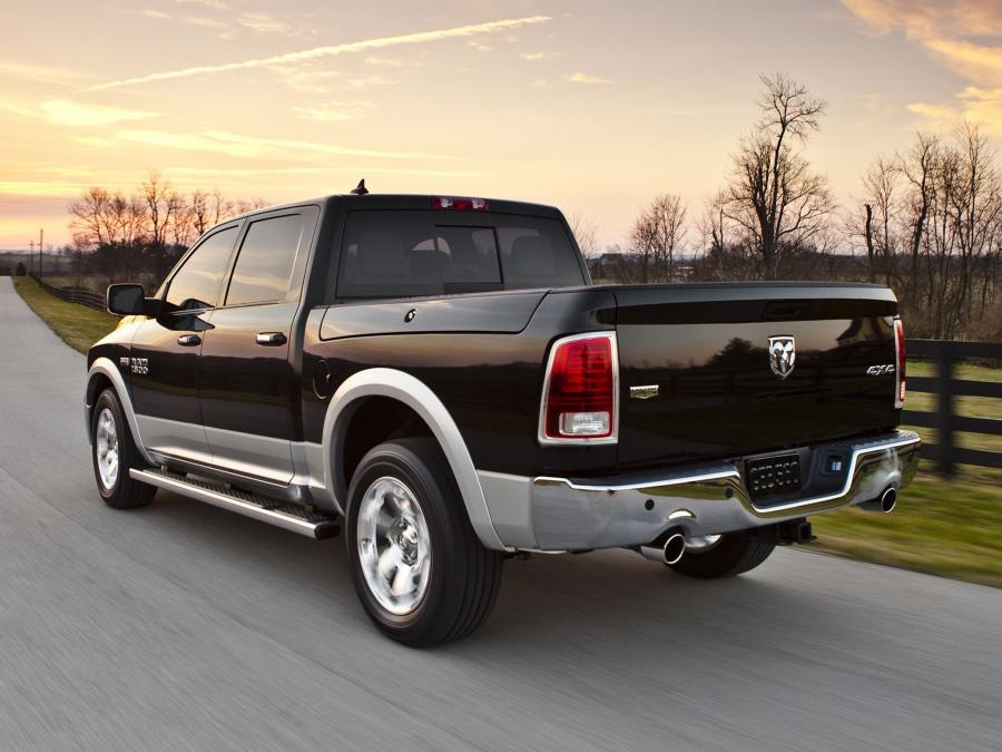  Dodge Ram 1500 Laramie Crew Cab 2012 года  (фото 17 из 30)